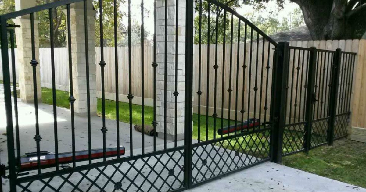 Driveway Gate In Magnolia Tx Sentry Garage Door Gates