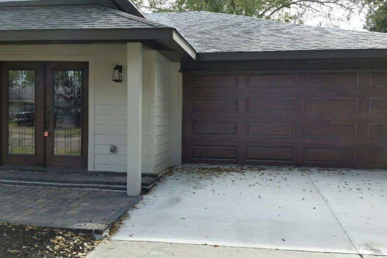 Custom residential garage doors Tomball TX for instant curb appeal.