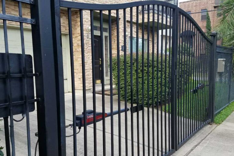 Liftmaster-Gate-In-The-Heights-TX Installed LiftMaster gate in The Heights.