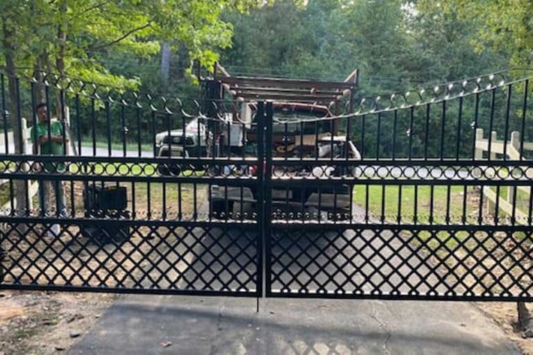 Solar cell gate entry completed project.